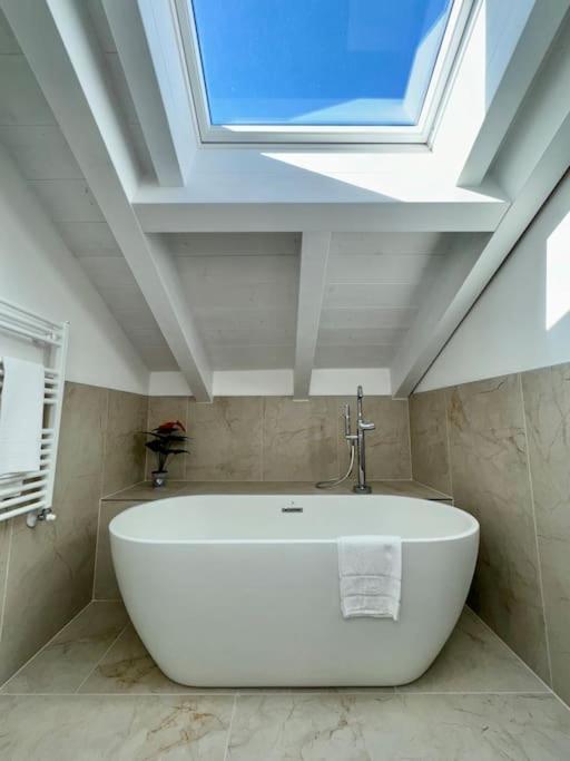 Apt. Aries - Penthouse Menaggio Zewnętrze zdjęcie